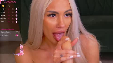 bailey_rush online show from April 16, 9:39 pm