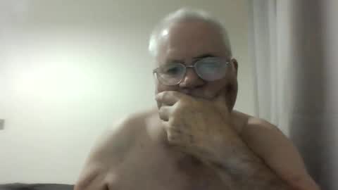 Snapshot of baker242 chatting on November 28, 12:13 am Baker242 online show from November 28, 12:13 am