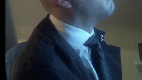 Snapshot of bald909 chatting on May 24, 7:13 am bald909 online show from May 24, 7:13 am
