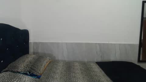 Snapshot of balentina_hot chatting on March 12, 5:13 am valentina online show from March 12, 5:13 am