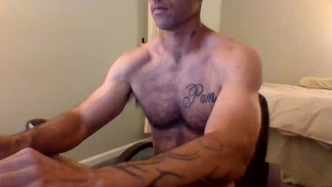 Snapshot of bam14680 chatting on April 20, 12:35 am bam14680 online show from April 20, 12:35 am