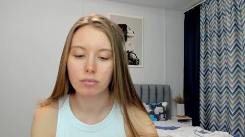 Snapshot of bam_bi chatting on January 10, 1:31 pm Kira online show from January 10, 1:31 pm