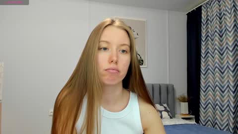 Snapshot of bam_bi chatting on January 15, 5:05 pm Kira online show from January 15, 5:05 pm