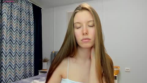 Snapshot of bam_bi chatting on January 21, 2:54 am Kira online show from January 21, 2:54 am