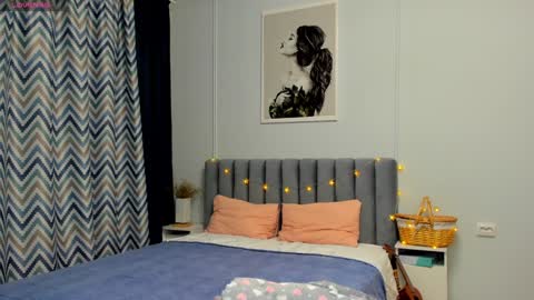 Snapshot of bam_bi chatting on January 29, 2:51 am Kira online show from January 29, 2:51 am