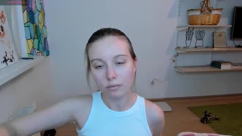 Snapshot of bam_bi chatting on October 14, 11:16 pm Kira online show from October 14, 11:16 pm