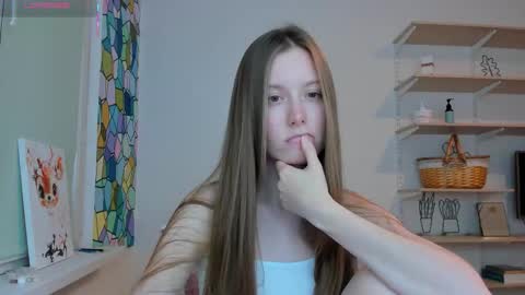 Snapshot of bam_bi chatting on October 15, 8:42 pm Kira online show from October 15, 8:42 pm