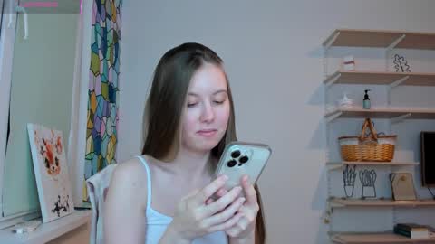 Snapshot of bam_bi chatting on October 19, 5:13 pm Kira online show from October 19, 5:13 pm