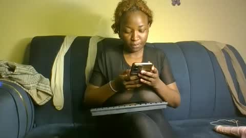 Snapshot of bambi_blush chatting on September 24, 4:27 am bambi online show from September 24, 4:27 am