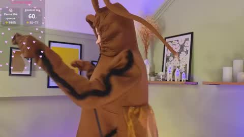 Alice online show from April 3, 2:59 pm