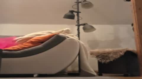 bambidelf online show from June 22, 10:18 pm