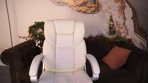 Snapshot of bambiliii chatting on January 7, 2:08 pm Bambi online show from January 7, 2:08 pm