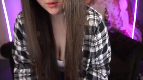 Snapshot of bambiliii chatting on January 8, 6:52 am Bambi online show from January 8, 6:52 am