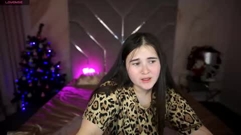 Snapshot of bambiliii chatting on January 18, 9:13 pm Bambi online show from January 18, 9:13 pm