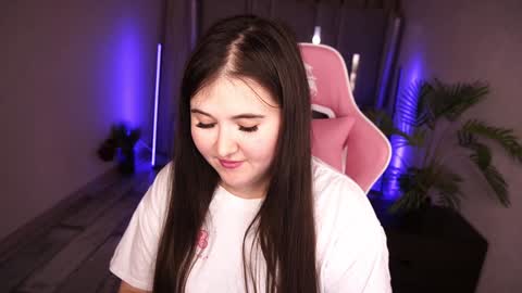 Snapshot of bambiliii chatting on February 1, 12:51 am Bambi online show from February 1, 12:51 am