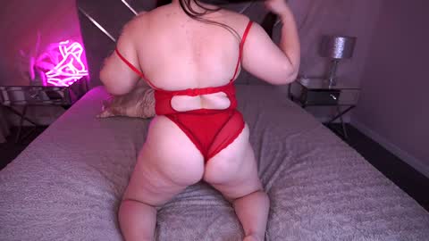 Snapshot of bambiliii chatting on February 2, 4:26 am Bambi online show from February 2, 4:26 am