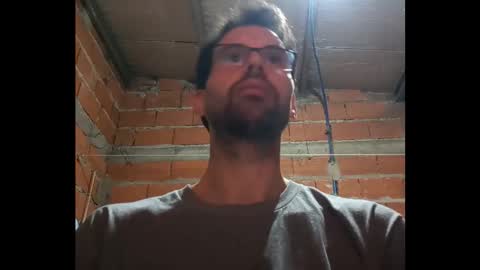 Ezequiel online show from March 11, 2:06 am