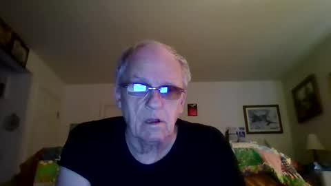 banana_hammock70 online show from April 17, 12:19 pm