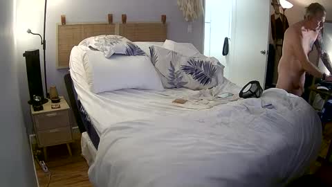 Snapshot of bananas318 chatting on September 18, 4:58 am bananas318 online show from September 18, 4:58 am