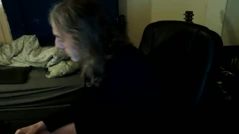 bangintoleather online show from March 30, 2:01 am