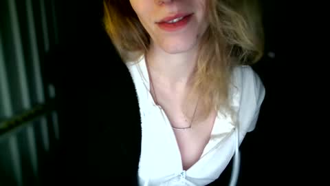 charliejones online show from February 19, 7:27 pm