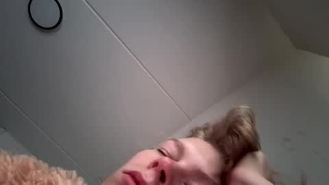 charliejones online show from September 22, 9:11 am