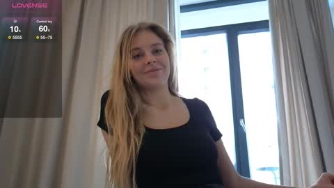 Snapshot of barbara_babe chatting on November 23, 12:49 pm Barbara online show from November 23, 12:49 pm