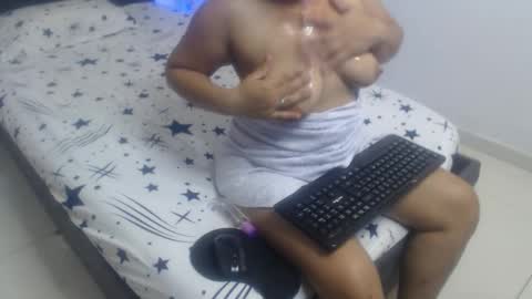 Snapshot of barbara_d_valencia chatting on February 22, 12:58 pm barbara online show from February 22, 12:58 pm