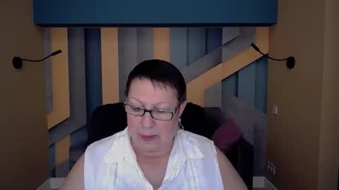 Snapshot of barbaraturners chatting on November 17, 7:30 pm barbaraturners online show from November 17, 7:30 pm