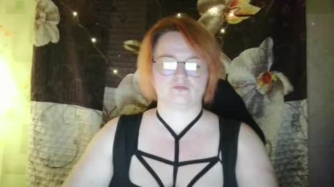 barbarraa online show from April 7, 9:04 pm