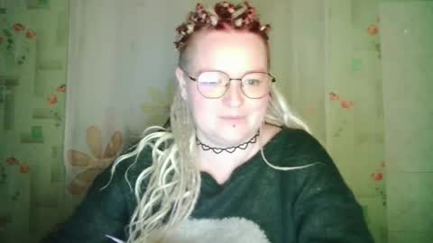 barbarraa online show from April 14, 9:10 pm