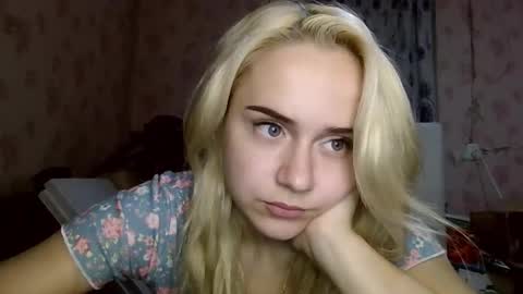 barbie___girl online show from November 16, 3:17 pm