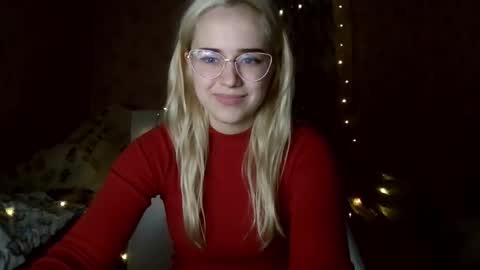 barbie___girl online show from December 19, 3:19 pm