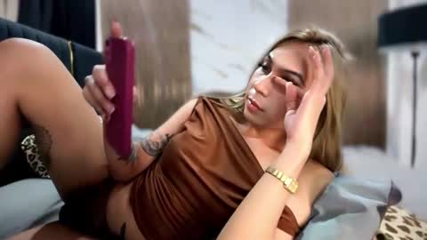 Snapshot of barbie_aiko chatting on December 15, 4:39 am A I K O online show from December 15, 4:39 am