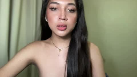 Snapshot of barbie_ford_ chatting on February 5, 6:15 pm barbie_ford_ online show from February 5, 6:15 pm