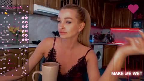 Snapshot of barbie_kiss1 chatting on February 11, 5:16 am barbie online show from February 11, 5:16 am