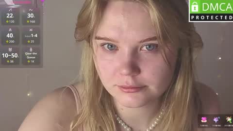 Snapshot of barbie_staze chatting on June 6, 3:11 am Barbie Staze online show from June 6, 3:11 am