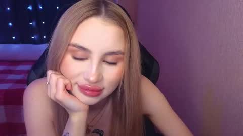 Snapshot of barbieee_doll chatting on February 19, 11:38 am Eva online show from February 19, 11:38 am