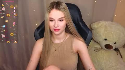 Snapshot of barbieee_doll chatting on September 24, 6:06 am Eva online show from September 24, 6:06 am