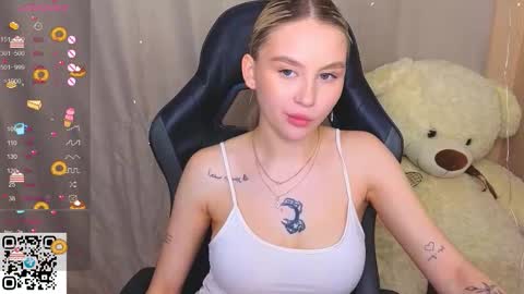 Snapshot of barbieee_doll chatting on September 28, 3:50 pm Eva online show from September 28, 3:50 pm