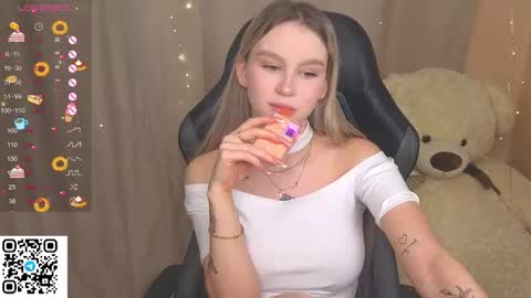 Snapshot of barbieee_doll chatting on November 5, 4:18 pm Eva online show from November 5, 4:18 pm