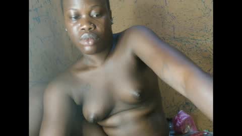 Snapshot of barbiexcunt chatting on February 23, 1:03 am barbiexcunt online show from February 23, 1:03 am