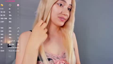 Snapshot of barbimia chatting on July 12, 2:08 pm Mia online show from July 12, 2:08 pm