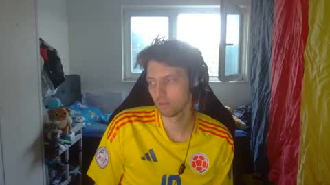 Snapshot of barca200 chatting on June 13, 7:12 pm barca200 online show from June 13, 7:12 pm