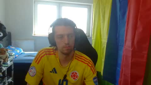 Snapshot of barca200 chatting on June 18, 9:14 am barca200 online show from June 18, 9:14 am