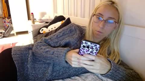 Lena online show from September 24, 12:52 pm