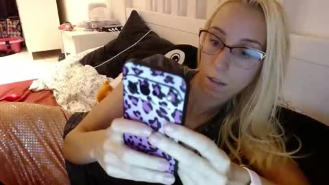 Lena online show from September 27, 6:24 pm