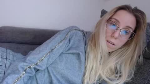 Lena online show from April 20, 5:37 pm