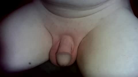 Snapshot of barenaked07 chatting on January 5, 1:45 am barenaked07 online show from January 5, 1:45 am