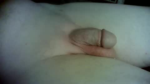 Snapshot of barenaked07 chatting on February 13, 5:16 am barenaked07 online show from February 13, 5:16 am